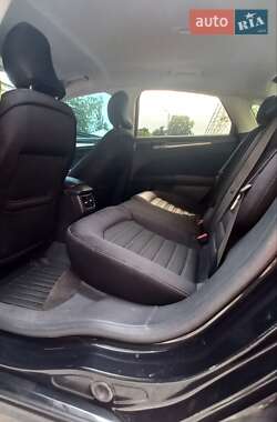 Седан Ford Fusion 2014 в 