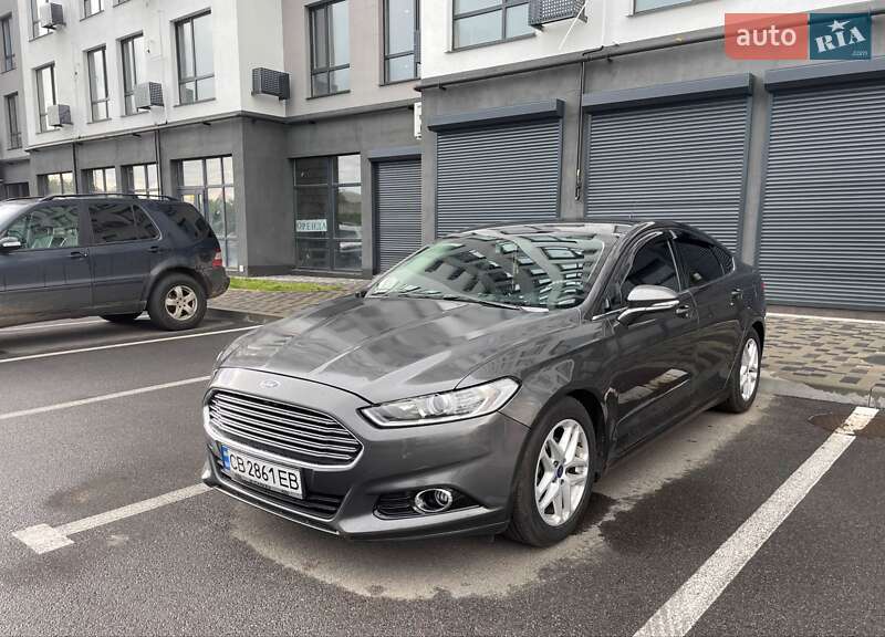 Седан Ford Fusion 2015 в Чернигове