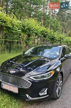 Седан Ford Fusion 2020 в 