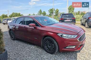 Седан Ford Fusion 2016 в 