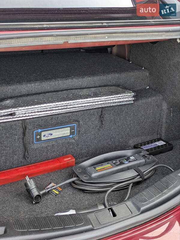 Седан Ford Fusion 2016 в Львове