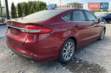 Седан Ford Fusion 2016 в 