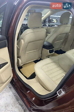 Седан Ford Fusion 2015 в 