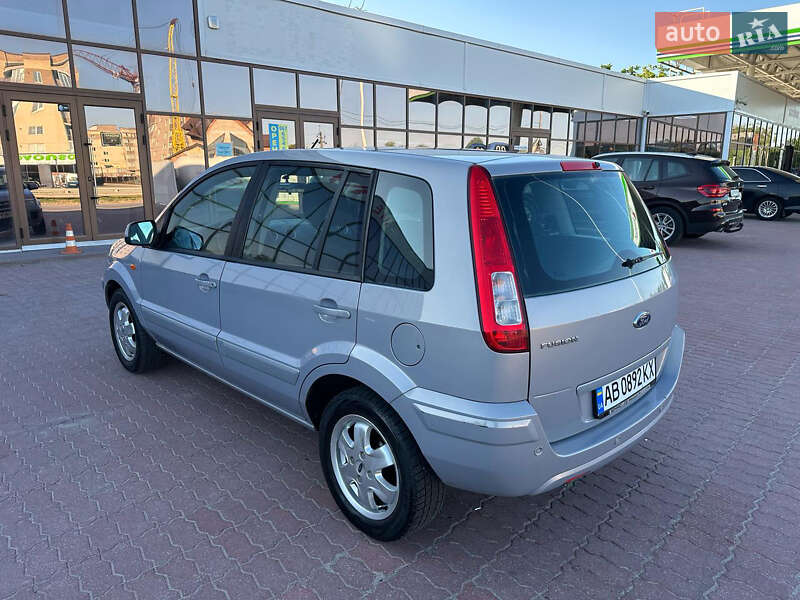 Хэтчбек Ford Fusion 2010 в Виннице