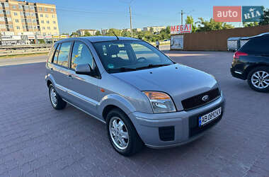 Хетчбек Ford Fusion 2010 в 