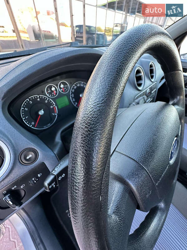 Хэтчбек Ford Fusion 2010 в Виннице
