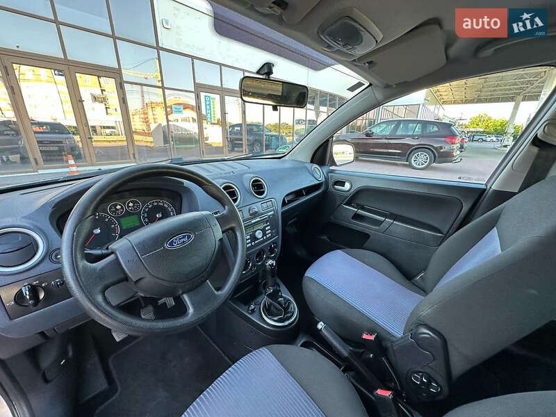 Хэтчбек Ford Fusion 2010 в Виннице