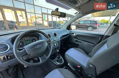 Хетчбек Ford Fusion 2010 в 