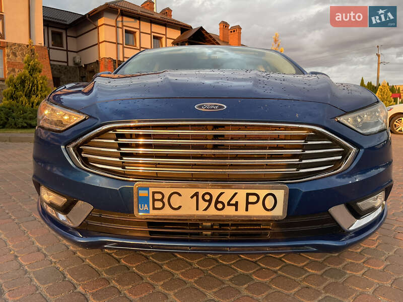 Седан Ford Fusion 2016 в Львове