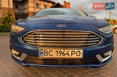 Седан Ford Fusion 2016 в 
