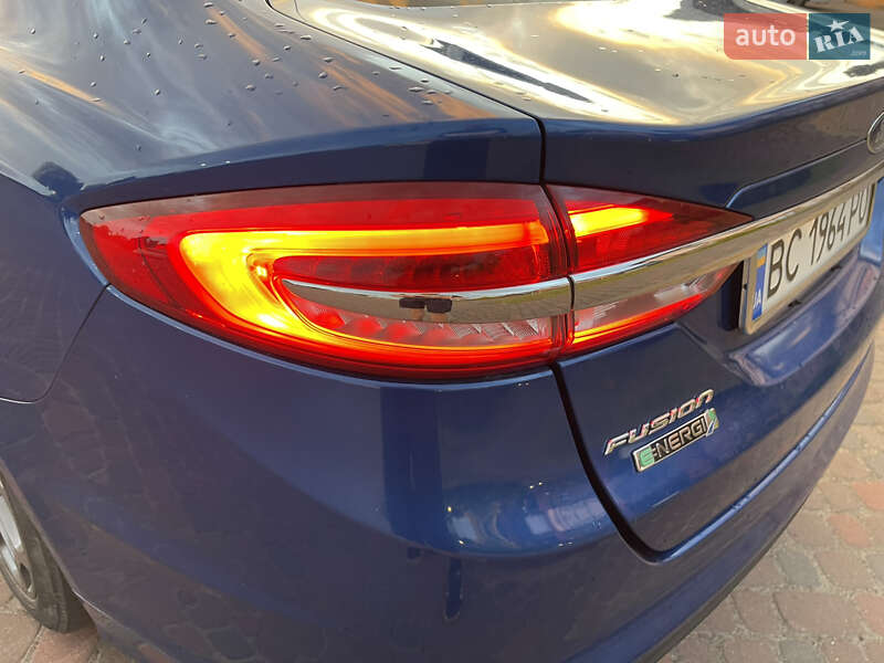 Седан Ford Fusion 2016 в Львове