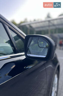 Седан Ford Fusion 2017 в 