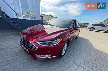 Седан Ford Fusion 2017 в 