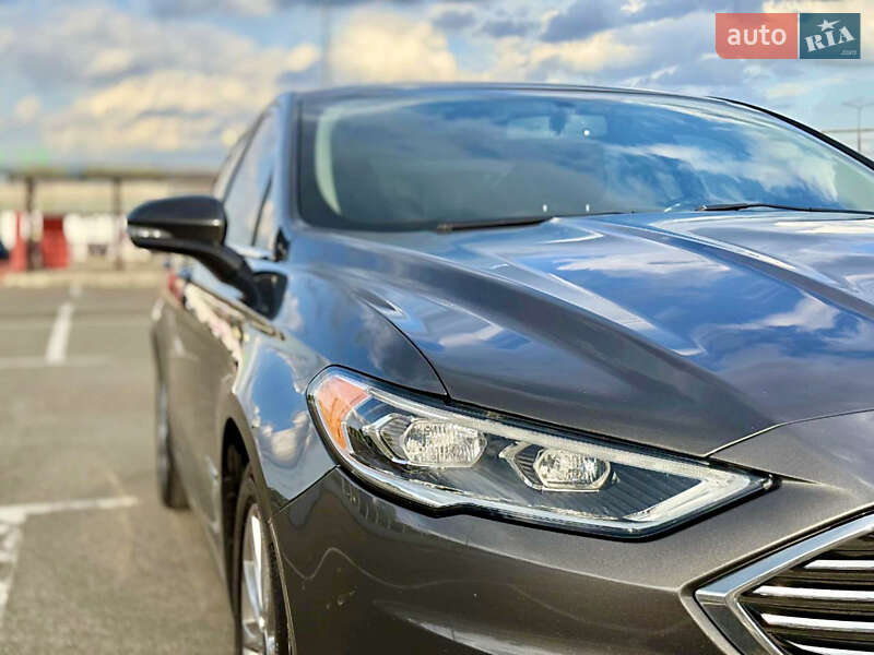 Седан Ford Fusion 2016 в Киеве