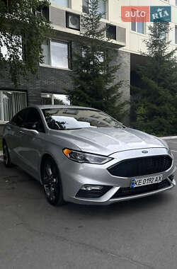 Седан Ford Fusion 2016 в Дніпрі