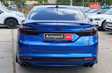 Седан Ford Fusion 2017 в 