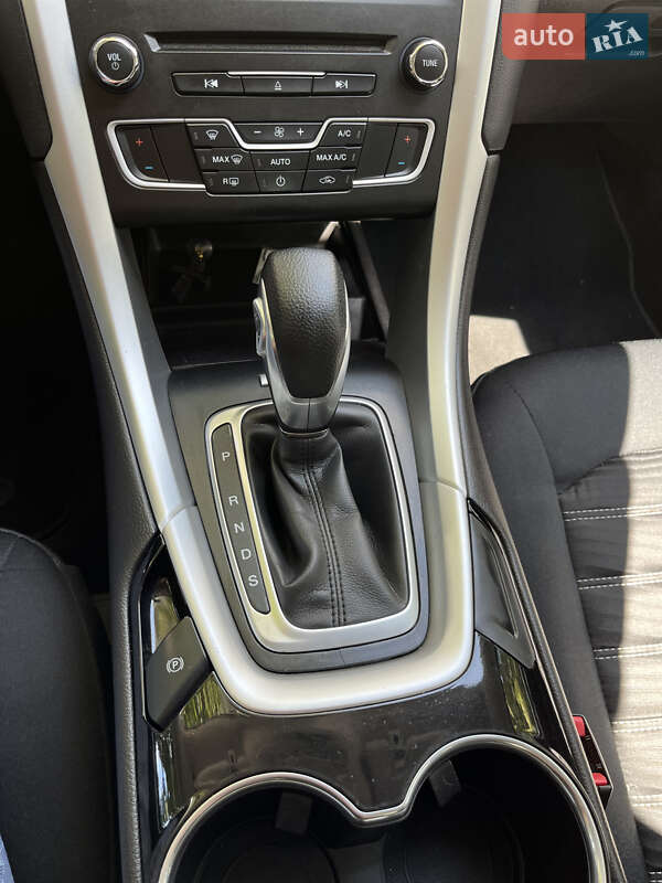 Седан Ford Fusion 2015 в Киеве