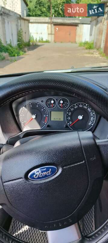 Хэтчбек Ford Fusion 2009 в Киеве