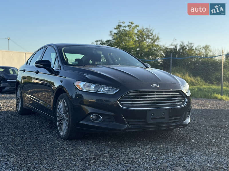 Седан Ford Fusion 2012 в Львове
