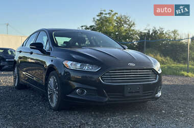 Седан Ford Fusion 2012 в 