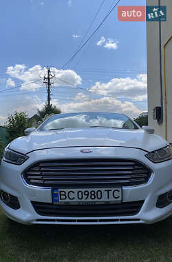 Седан Ford Fusion 2016 в Львове