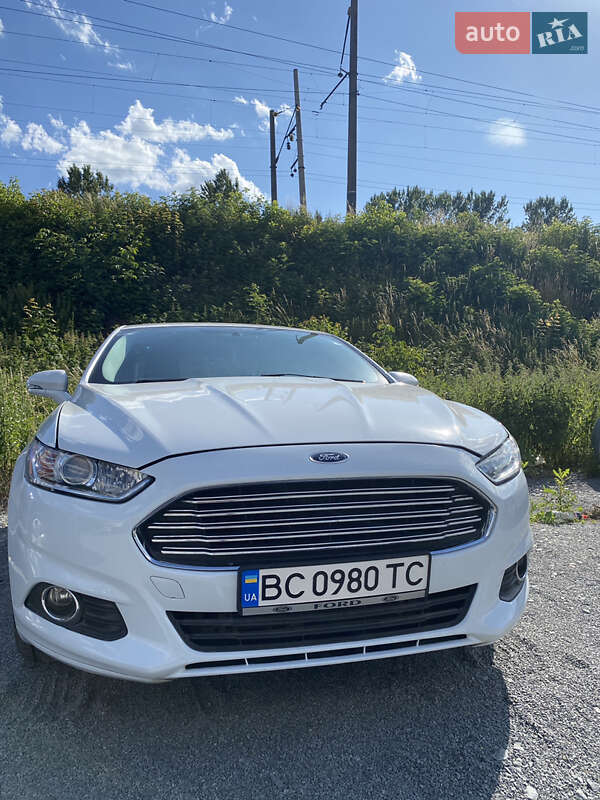 Ford Fusion 2016