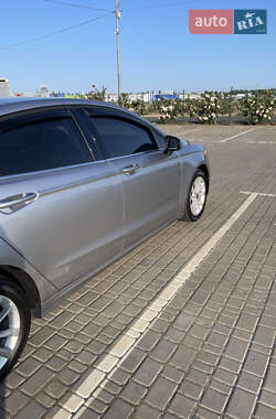 Седан Ford Fusion 2020 в 