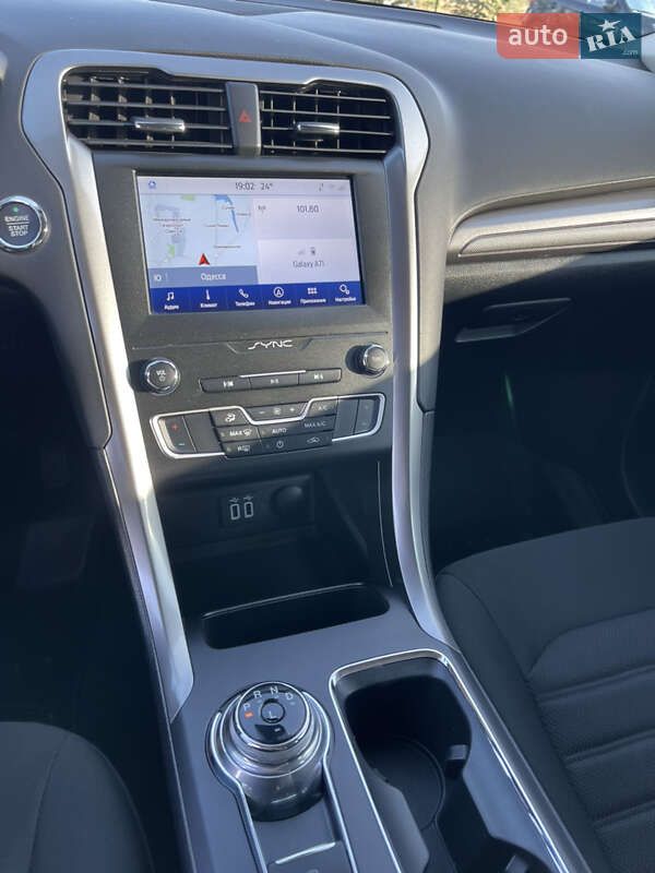 Седан Ford Fusion 2020 в Одессе