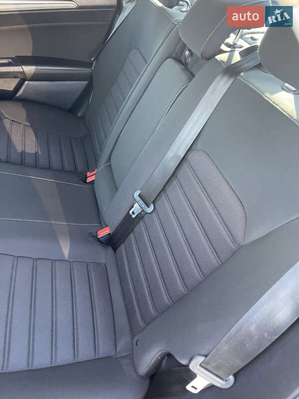 Седан Ford Fusion 2020 в Одессе