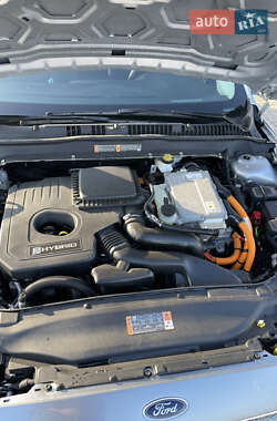 Седан Ford Fusion 2020 в 
