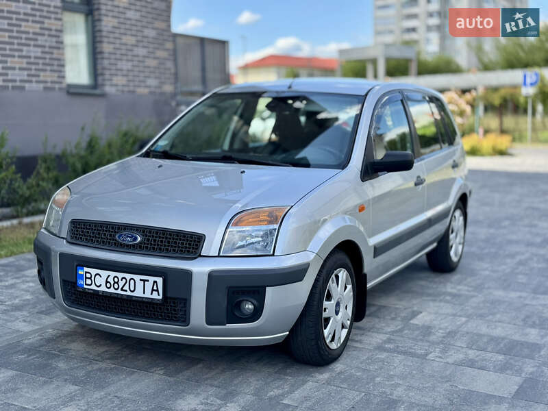 Хэтчбек Ford Fusion 2007 в Львове