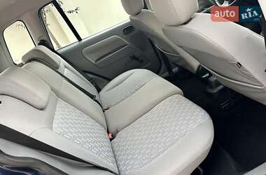 Хэтчбек Ford Fusion 2005 в 