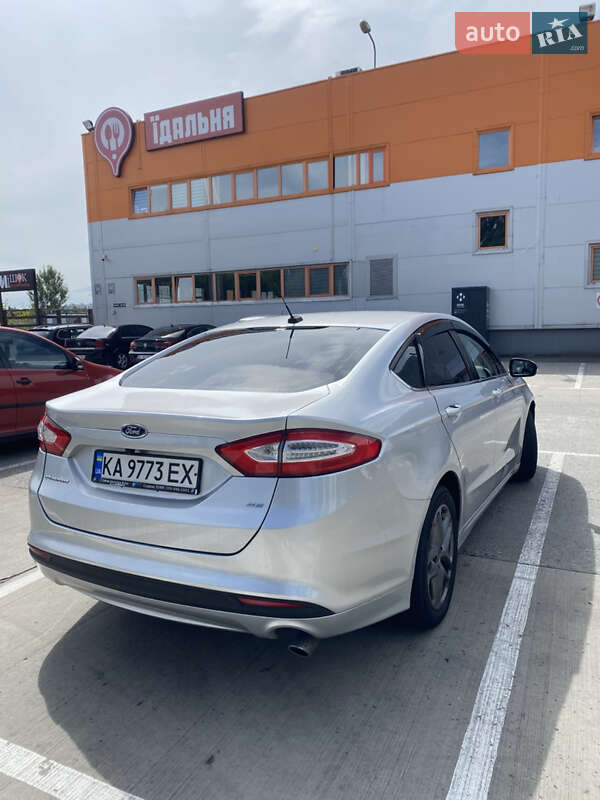 Седан Ford Fusion 2014 в Києві