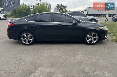 Седан Ford Fusion 2014 в 