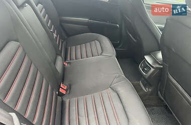 Седан Ford Fusion 2014 в 