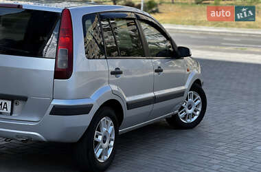 Хэтчбек Ford Fusion 2007 в 