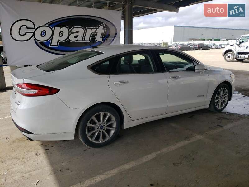 Седан Ford Fusion 2017 в Ивано-Франковске