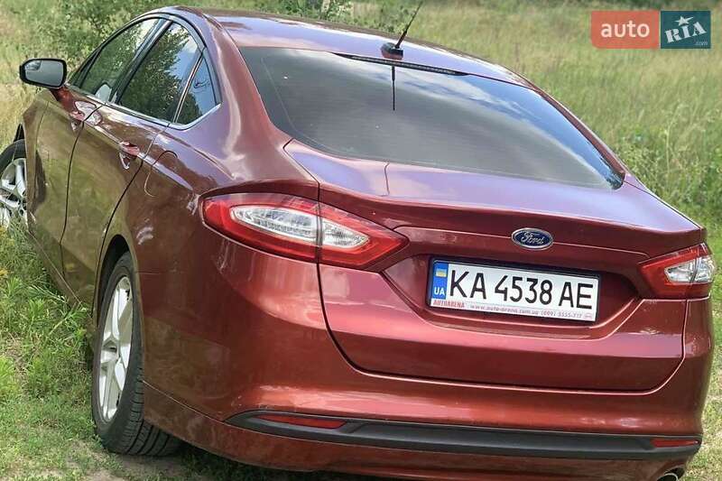Седан Ford Fusion 2013 в Києві