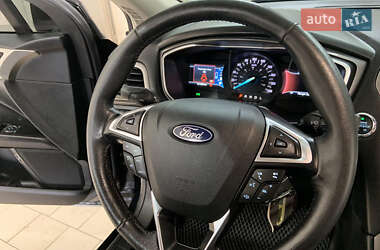 Седан Ford Fusion 2018 в 
