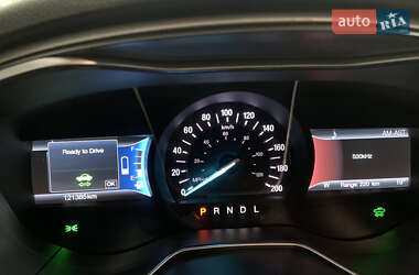 Седан Ford Fusion 2018 в 