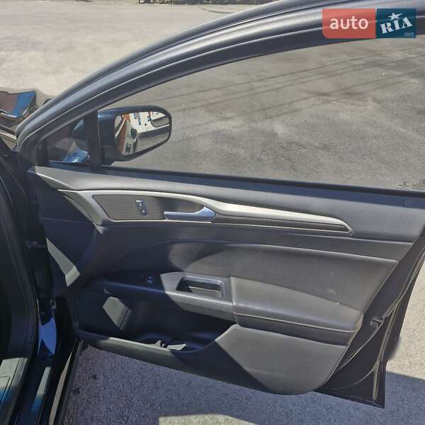 Седан Ford Fusion 2014 в Бахмаче