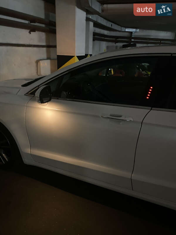 Седан Ford Fusion 2015 в Одессе