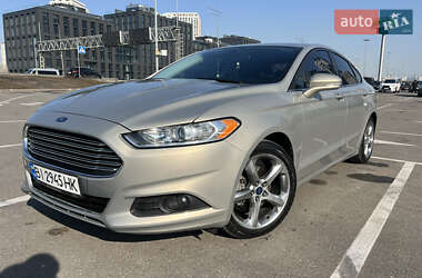 Седан Ford Fusion 2014 в 