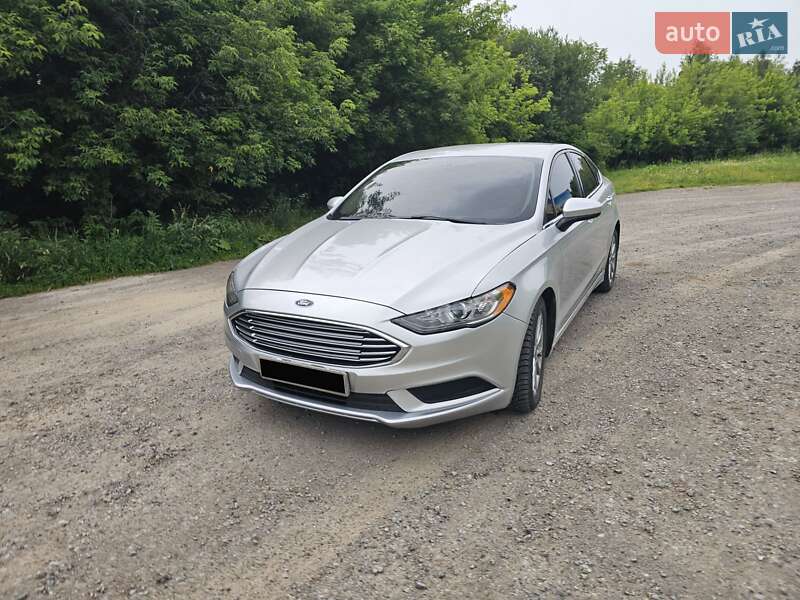 Седан Ford Fusion 2016 в Чорткові