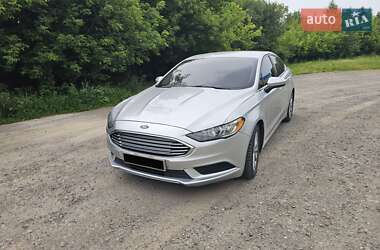 Седан Ford Fusion 2016 в 