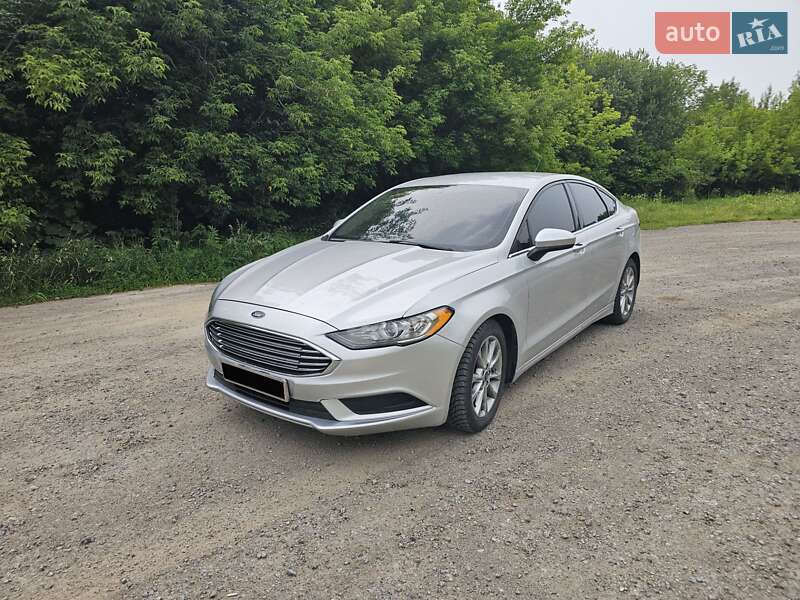 Седан Ford Fusion 2016 в Чорткові