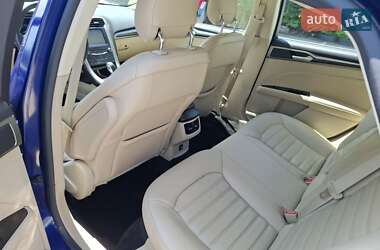 Седан Ford Fusion 2014 в 