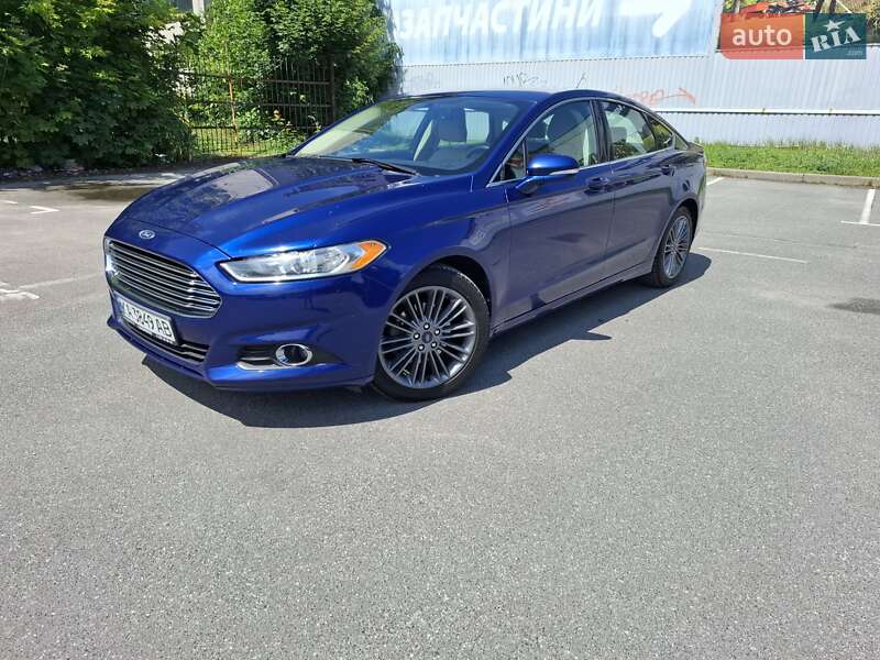 Седан Ford Fusion 2014 в 
