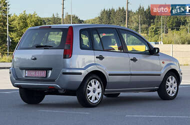 Хэтчбек Ford Fusion 2005 в 
