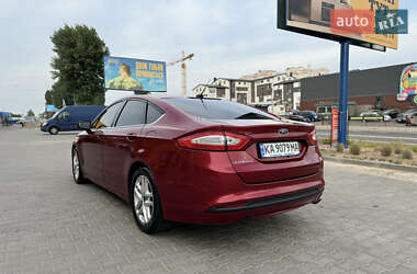 Седан Ford Fusion 2015 в 